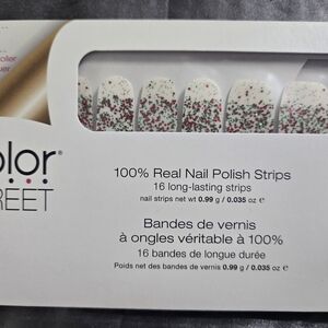 Color Street Nail Polish Strips - Under The Mistletoe